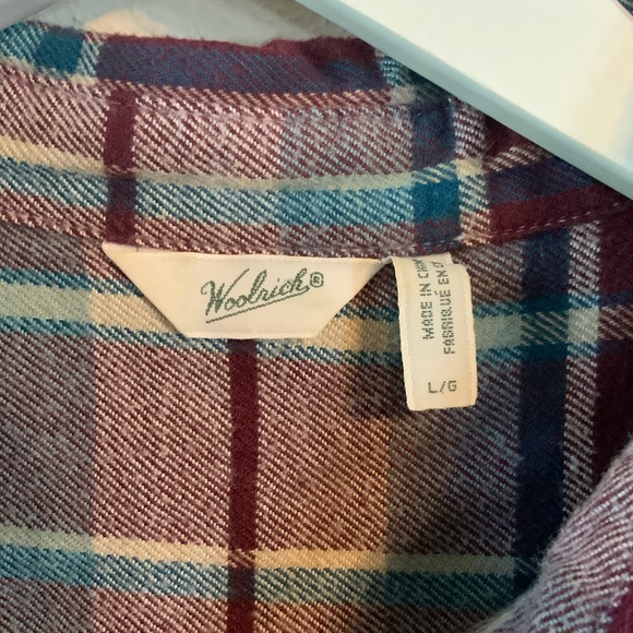 Woolrich cotton flannel button down size Large - Picture 4 of 5